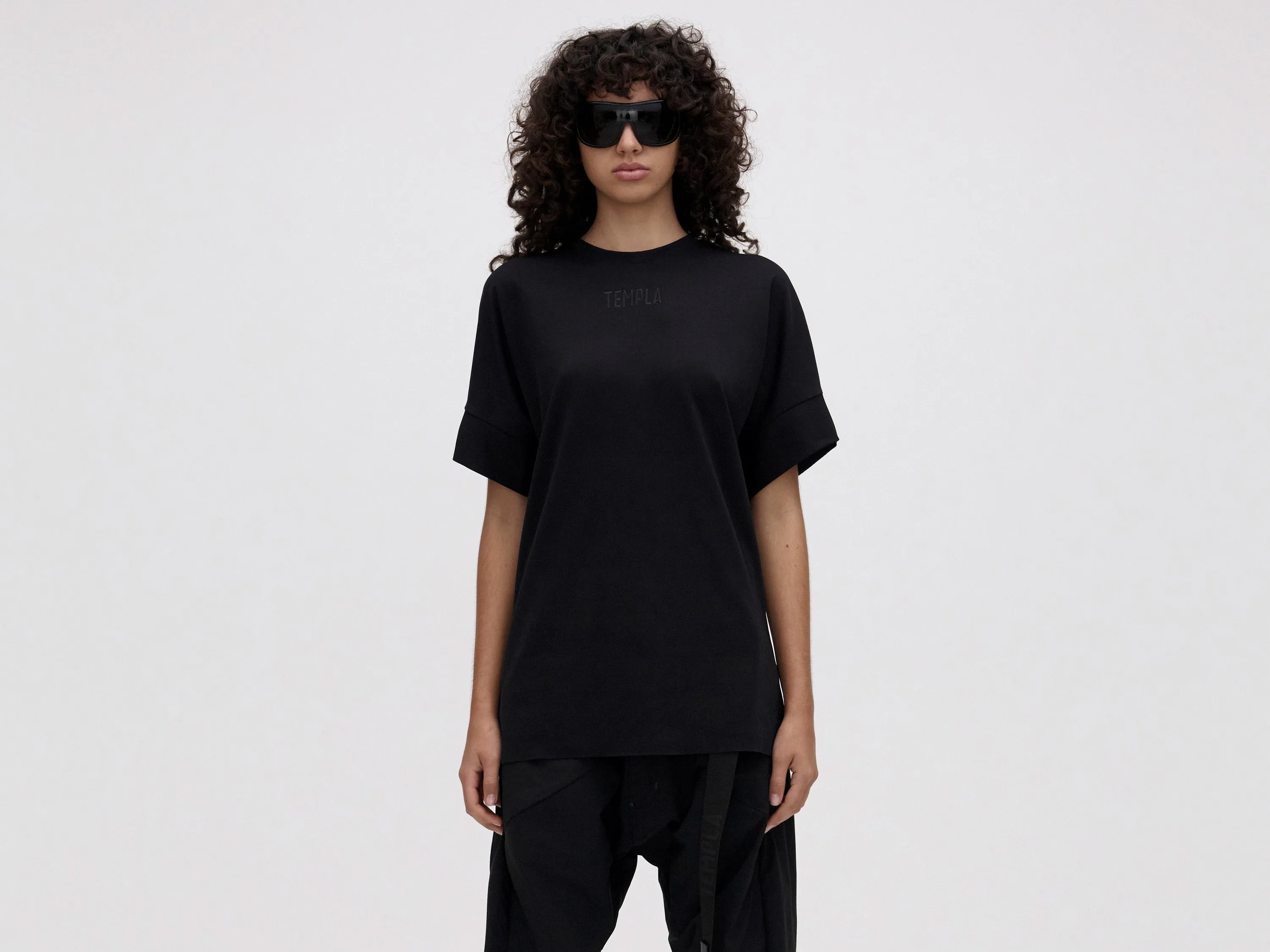 CLASSIC TEE - BLACK